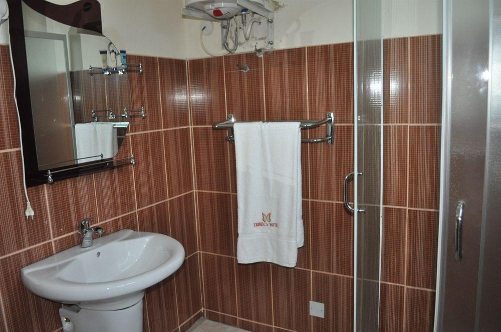 Tribeca Hotel Ghana Accra Kültér fotó